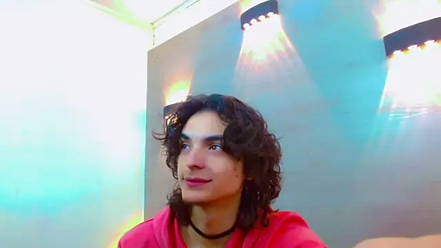 Snapshot of Sr_BonnyEthan chatting on November 19, 2025, 2:17 pm Sr BonnyEthan online show from November 19, 2025, 2:17 pm