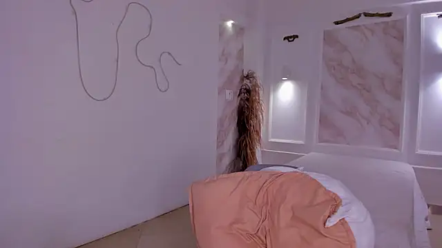 NastassjaCandy online show from October 28, 2025, 6:51 pm