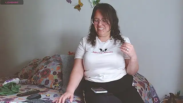 Snapshot of honeyhot_paty chatting on January 4, 2025, 8:59 pm honeyhot paty online show from January 4, 2025, 8:59 pm