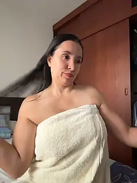 emely sexx20 online show from February 6, 2026, 10:06 pm