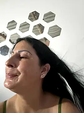 Snapshot of Angelicvill chatting on November 11, 2025, 9:48 am Angelicvill online show from November 11, 2025, 9:48 am