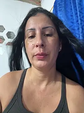 Snapshot of Angelicvill chatting on December 16, 2025, 11:03 am Angelicvill online show from December 16, 2025, 11:03 am