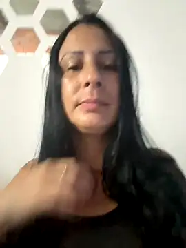 Snapshot of Angelicvill chatting on November 18, 2025, 10:51 am Angelicvill online show from November 18, 2025, 10:51 am