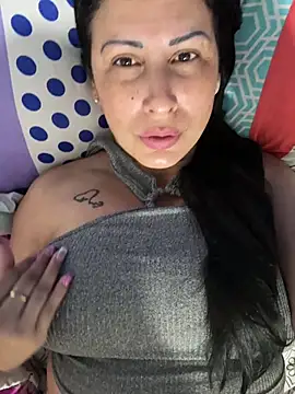 Snapshot of Angelicvill chatting on February 14, 2026, 10:04 am Angelicvill online show from February 14, 2026, 10:04 am