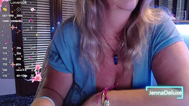 Snapshot of JennaDeluxe chatting on July 4, 2026, 4:08 am JennaDeluxe online show from July 4, 2026, 4:08 am