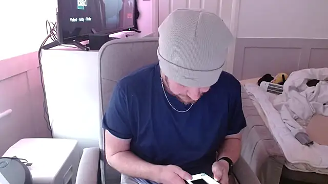 maxy49 online show from January 13, 2026, 11:36 am