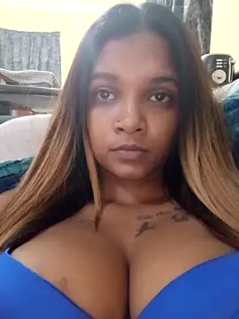 Snapshot of Indianqueen03 chatting on November 14, 2025, 6:00 pm Indianqueen03 online show from November 14, 2025, 6:00 pm