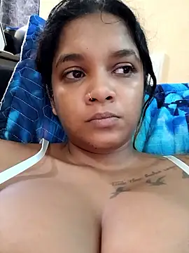 Indianqueen03 online show from January 9, 2026, 1:18 pm