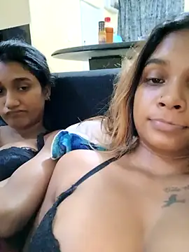 Snapshot of Indianqueen03 chatting on October 26, 2025, 8:53 pm Indianqueen03 online show from October 26, 2025, 8:53 pm