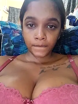 Snapshot of Indianqueen03 chatting on November 16, 2025, 5:39 pm Indianqueen03 online show from November 16, 2025, 5:39 pm