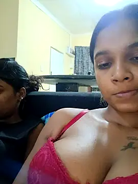 Snapshot of Indianqueen03 chatting on October 30, 2025, 7:22 pm Indianqueen03 online show from October 30, 2025, 7:22 pm