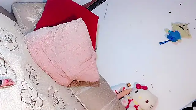 ChanellCastilla online show from February 15, 2026, 8:02 am