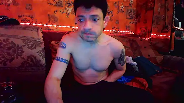 Snapshot of Tony_Torrente chatting on January 8, 2025, 12:17 am Tony Torrente online show from January 8, 2025, 12:17 am