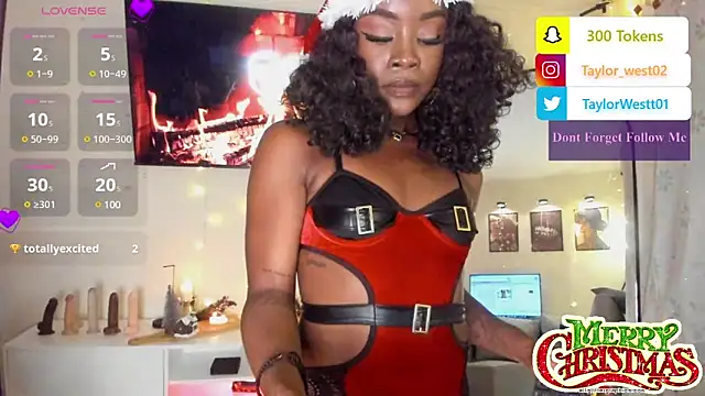 Snapshot of Miss_westt_ chatting on December 26, 2024, 3:27 am Miss westt  online show from December 26, 2024, 3:27 am