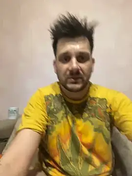 Snapshot of MaeltraJoy chatting on February 8, 2025, 8:10 pm MaeltraJoy online show from February 8, 2025, 8:10 pm