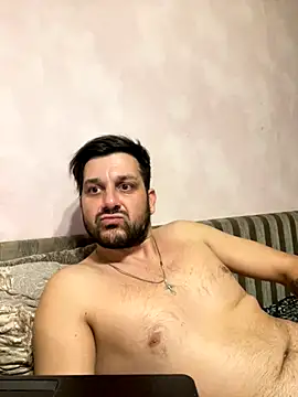 Snapshot of MaeltraJoy chatting on October 7, 2025, 1:50 am MaeltraJoy online show from October 7, 2025, 1:50 am