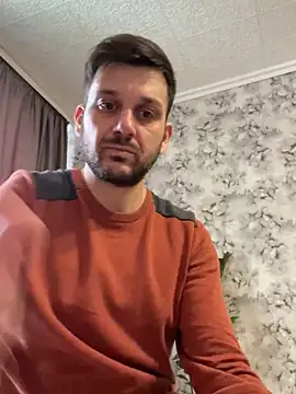 Snapshot of MaeltraJoy chatting on February 3, 2025, 10:47 am MaeltraJoy online show from February 3, 2025, 10:47 am