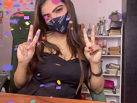 Snapshot of Fantastic_ruby chatting on December 16, 2025, 5:50 pm Fantastic ruby online show from December 16, 2025, 5:50 pm