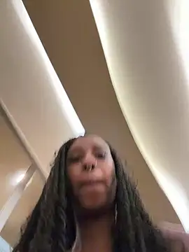 Your Paris online show from April 12, 2026, 12:36 am