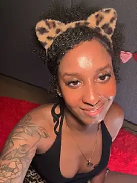 Your Paris online show from February 15, 2026, 7:51 am