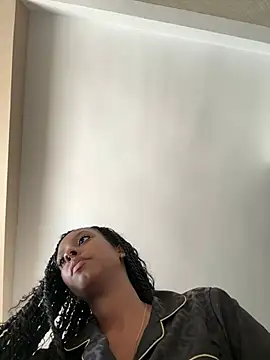 Your Paris online show from April 12, 2026, 12:41 pm