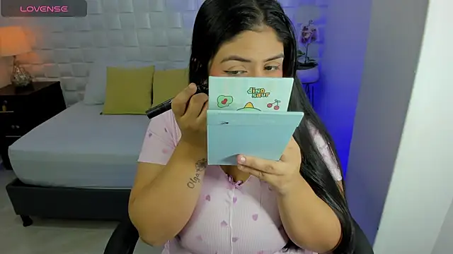 Snapshot of iris_torrez_ chatting on June 24, 2026, 12:26 pm iris torrez online show from June 24, 2026, 12:26 pm