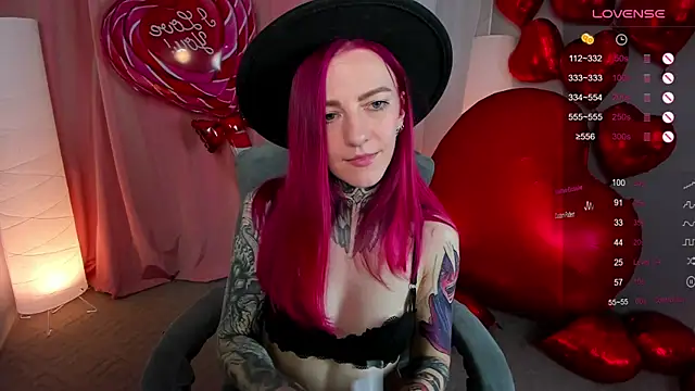 Roxy      online show from February 14, 2025, 2:39 am