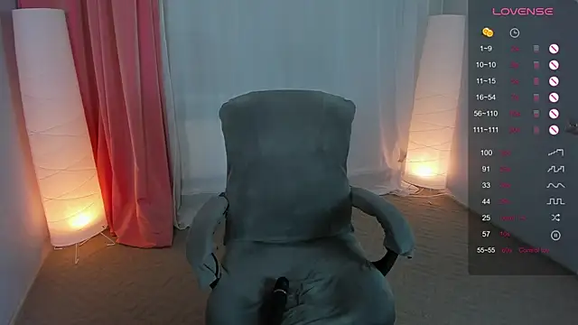 Roxy      online show from February 21, 2025, 2:50 am