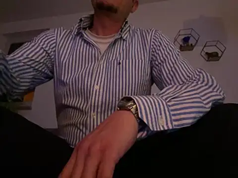 deskriptive online show from May 10, 2026, 10:22 pm
