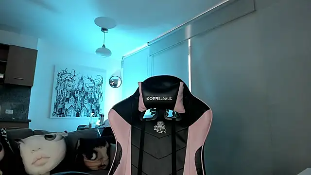 annie gh online show from April 14, 2026, 9:09 pm