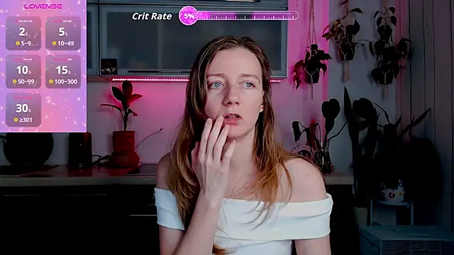 Snapshot of Elly_Helly chatting on November 20, 2025, 9:04 pm Elly Helly online show from November 20, 2025, 9:04 pm