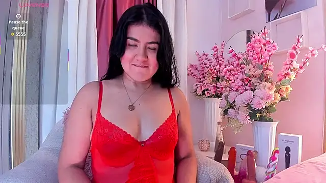 Snapshot of scarlet_fostt_ chatting on November 20, 2025, 1:45 pm scarlet fostt online show from November 20, 2025, 1:45 pm