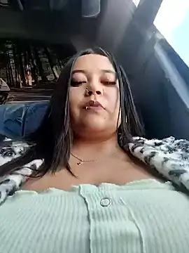 Snapshot of Cristal__04 chatting on February 18, 2026, 7:32 pm Cristal 04 online show from February 18, 2026, 7:32 pm