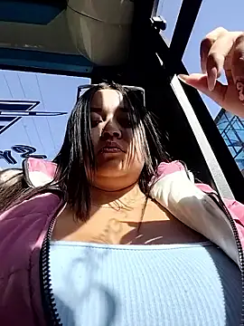 Snapshot of Cristal__04 chatting on February 5, 2026, 2:02 pm Cristal 04 online show from February 5, 2026, 2:02 pm