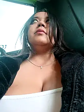 Snapshot of Cristal__04 chatting on October 18, 2025, 3:03 pm Cristal 04 online show from October 18, 2025, 3:03 pm