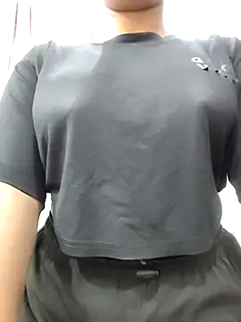 MohiniHott online show from November 7, 2025, 4:17 am