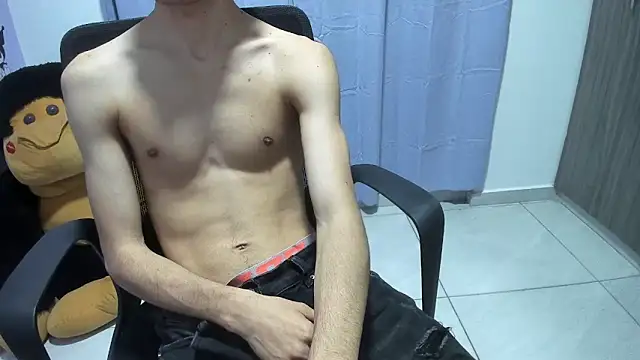 isaaclatino online show from October 27, 2025, 6:03 am