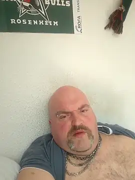 Snapshot of fickmonster2024 chatting on March 22, 2025, 9:13 am fickmonster2024 online show from March 22, 2025, 9:13 am