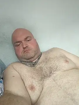 Snapshot of fickmonster2024 chatting on October 18, 2025, 6:04 am fickmonster2024 online show from October 18, 2025, 6:04 am