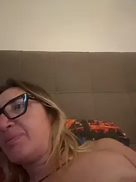 Snapshot of casalinga88 chatting on November 16, 2025, 8:08 am casalinga88 online show from November 16, 2025, 8:08 am