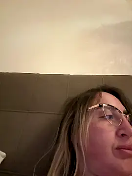 Snapshot of casalinga88 chatting on December 1, 2025, 6:47 am casalinga88 online show from December 1, 2025, 6:47 am