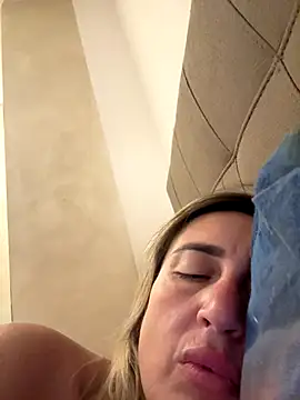 Snapshot of casalinga88 chatting on November 4, 2025, 3:10 am casalinga88 online show from November 4, 2025, 3:10 am