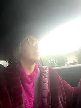 Snapshot of casalinga88 chatting on December 3, 2025, 12:15 pm casalinga88 online show from December 3, 2025, 12:15 pm