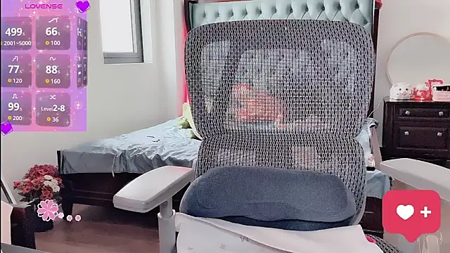 Berrysweet 68 online show from April 12, 2026, 2:48 am