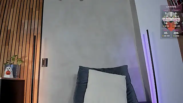 Snapshot of honeyhot69__ chatting on October 20, 2025, 11:33 am honeyhot69   online show from October 20, 2025, 11:33 am