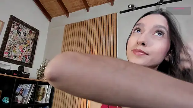 Snapshot of honeyhot69__ chatting on December 2, 2025, 11:45 am honeyhot69 online show from December 2, 2025, 11:45 am