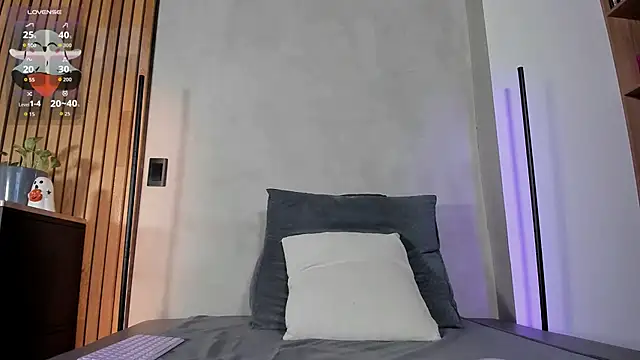 Snapshot of honeyhot69__ chatting on October 19, 2025, 11:24 am honeyhot69   online show from October 19, 2025, 11:24 am