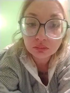 xWhoreAbleX Pika online show from December 3, 2025, 8:36 am