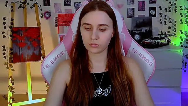 Snapshot of AliceCharmy chatting on February 20, 2025, 2:46 pm AliceCharmy online show from February 20, 2025, 2:46 pm