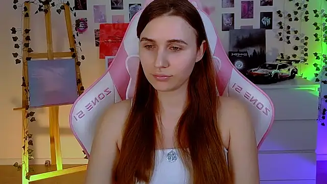 Snapshot of AliceCharmy chatting on February 18, 2025, 7:09 pm AliceCharmy online show from February 18, 2025, 7:09 pm